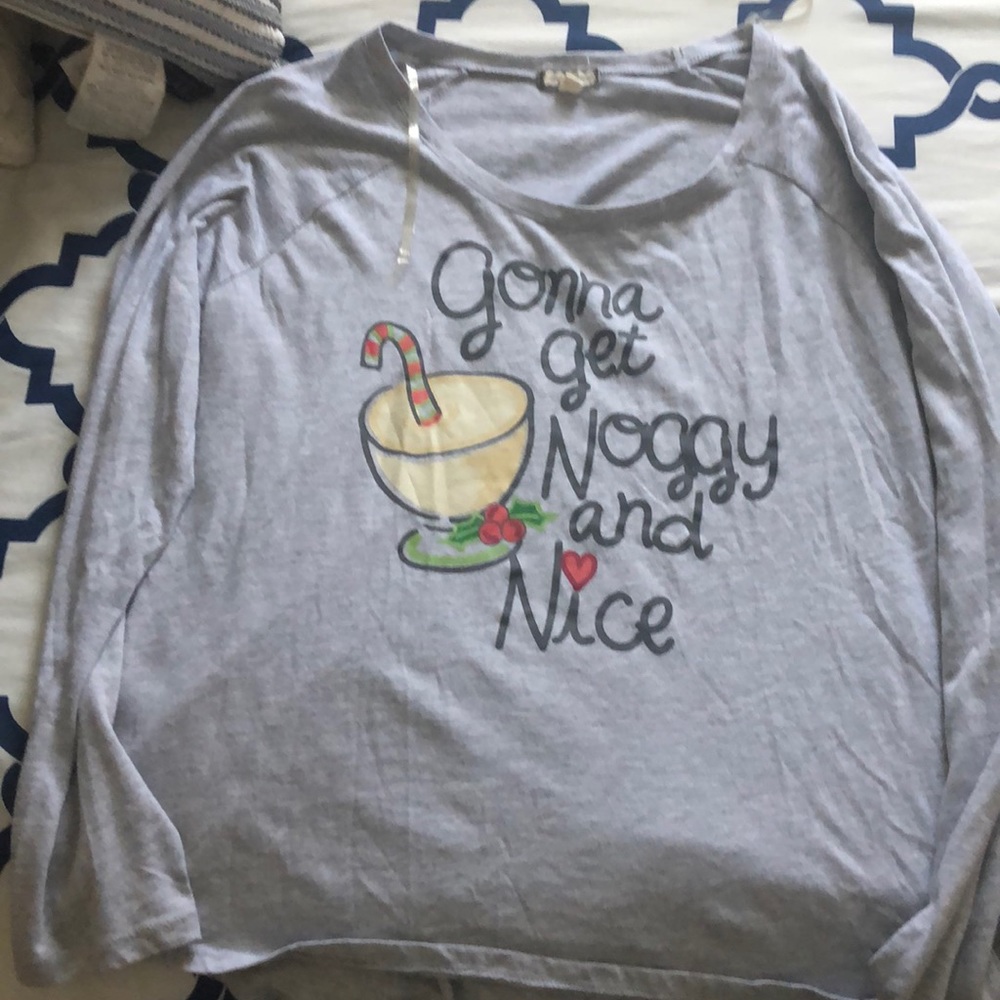 Long sleeve Tee Shirt with Xmas Logo!